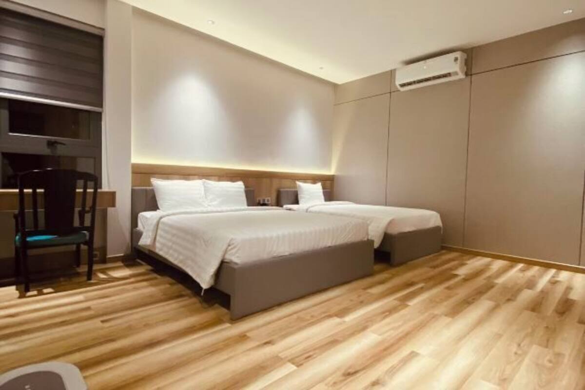 Soundproofing, iron/ironing board