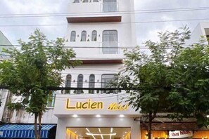 Exterior - Khach San Lucien Hotel Quy Nhon (Quy Nhon)