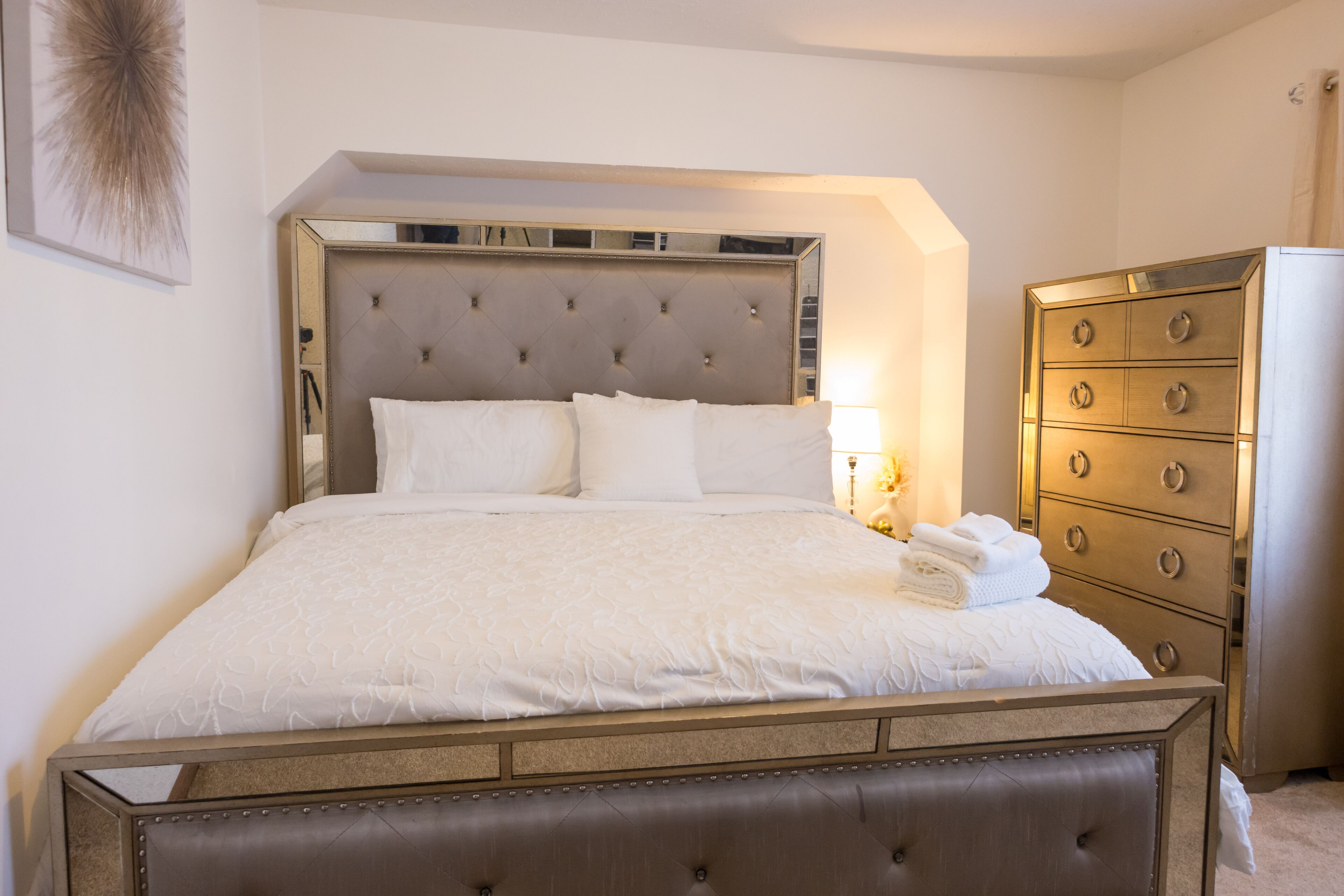 3 bedrooms, iron/ironing board, free WiFi, bed sheets