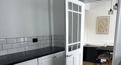 Hartlepool-3 bd House-Sleeps5-Free Parking&Netflix