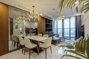 Interior - Luxury Radisson Landmark 81 & Vinhomes (Ho Chi Minh City)