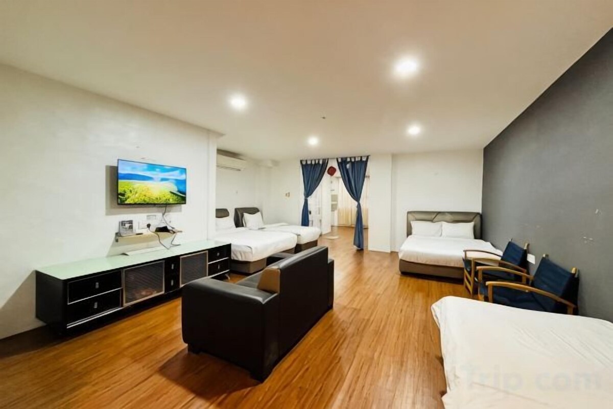 Large Family Suite
