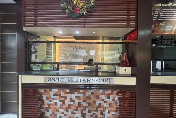 Lobby - Pensionne Alonso by RedDoorz (General Santos)