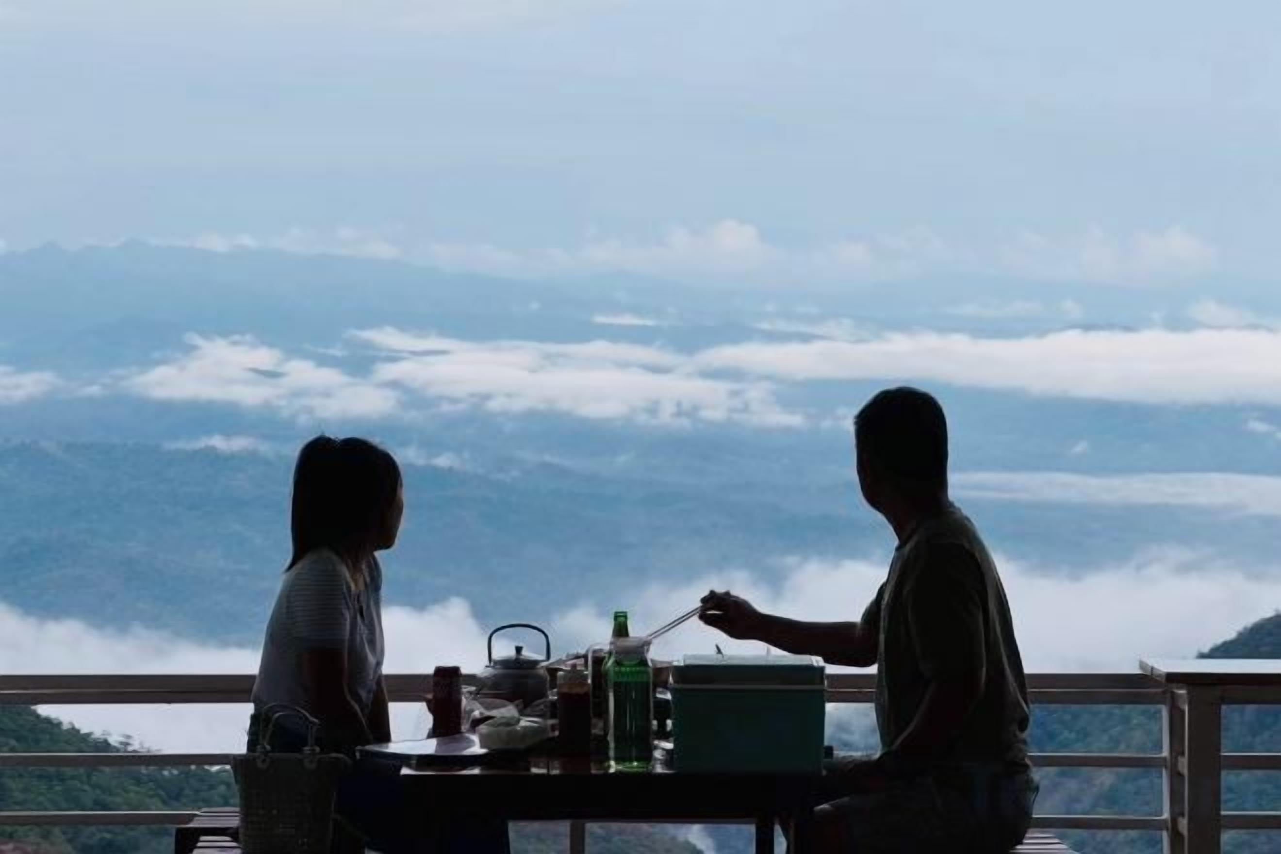 Khu ẩm thực ngoài trời