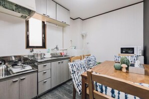 Room - Nippombashi Back Kuromon AFP Apartment (Osaka)