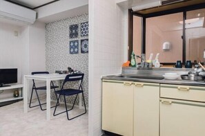 Room - Nippombashi Back Kuromon AFP Apartment (Osaka)