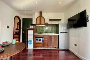 Room - Maison Nha - Truc Bach Lake (Boutique Resident) (Hanoi)