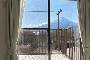 Cribs/infant beds - FujiAlpes (Fujikawaguchiko)