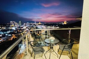 รูปภาพที่ไม่ได้จัดประเภท, 3 จาก 35, ปุ่ม
