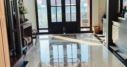 Baan Prapassarakom HomeStay& Cafe