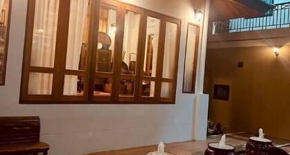 Baan Prapassarakom HomeStay& Cafe