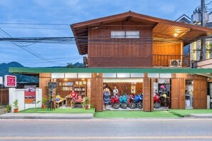 星評価なしの画像、2 / 27、ボタン