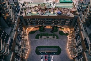 Unclassified image, 4 of 16, button - The Metropole Riverside Apartment (Ho Chi Minh City)