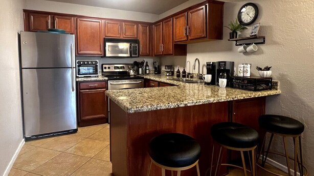 Coffee/tea maker, fridge, microwave, oven - Relaxing Sedona Condo | Walk to Dining • Bell Rock (Sedona)