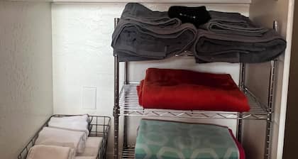 Relaxing Sedona Condo • Walk to Dining & Coffee • Near Bell Rock Hiking Trails