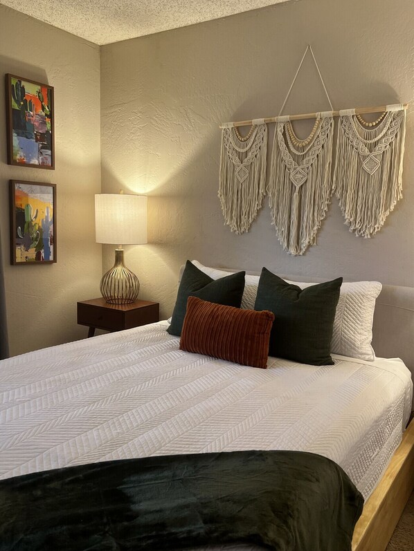 2 bedrooms, iron/ironing board, travel cot, WiFi