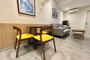 Living area - LV Modern Suite Langkawi by Zervin (Langkawi)