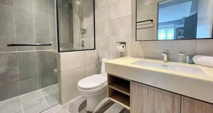LV Modern Suite Langkawi by Zervin