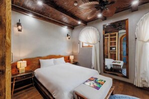 Room - Little Sun Homestay - Free Buggy Tour Check-in Sunset Town (Phu Quoc Island)