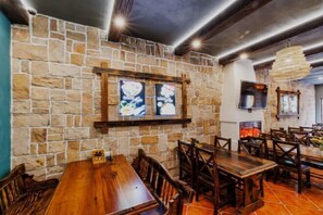 Restaurant - Little Sun Homestay - Free Buggy Tour Check-in Sunset Town (Phu Quoc Island)