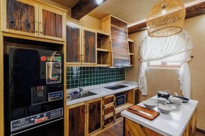 Room - Little Sun Homestay - Free Buggy Tour Check-in Sunset Town (Phu Quoc Island)