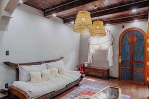 Room - Little Sun Homestay - Free Buggy Tour Check-in Sunset Town (Phu Quoc Island)