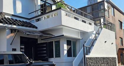 Accommodation near the airport that's as clean as my home Hahastay