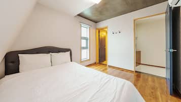 Basic Room, 5 Bedrooms (Beyond (3F Private Villa / Pet )) | 5 bedrooms, free WiFi