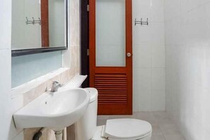 Room - KoolKost near Raya Canggu (Minimum Stay 5 Nights) (Bali)