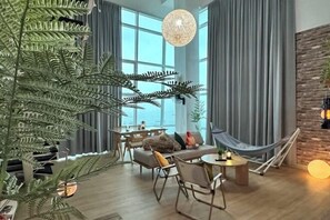 Room - Maritime Suite By Stayla (George Town)