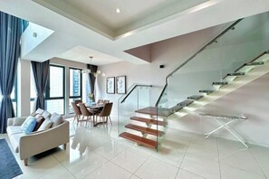 Room - Elysia Park Medini by Stayrene near Legoland (Iskandar Puteri)