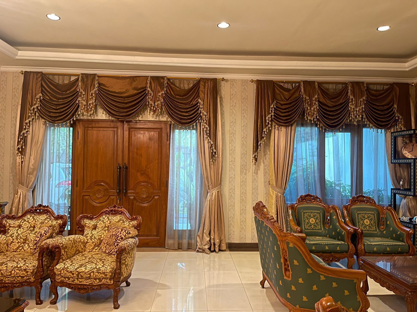 Room, Mobility Accessible | Living area | 50-inch Smart TV with digital channels