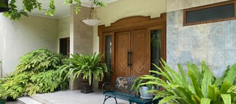 Aldeoz Villa Ndalem Marwatan Solo