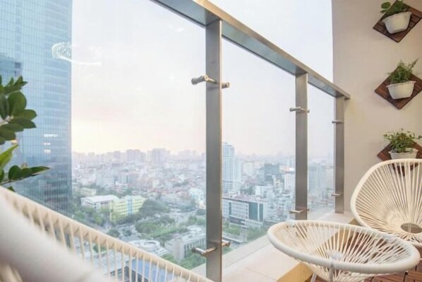 Room - Suites Housing Vinhomes Metropolis Hanoi (Hanoi)