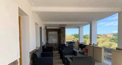 Water. Beautiful apartment. Villa de Gredos.