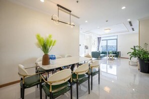 Unclassified image, 2 of 39, button - Vinhomes Central Park - PHAN DANG Residences (Ho Chi Minh City)
