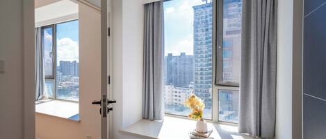 Leilighet – superior, 1 soverom, kjøkken, byutsikt | Strykejern/-brett og wi-fi (inkludert)