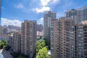 View from room - Tyms 1BR 1BA Apt Yongxin Century (Shanghai)