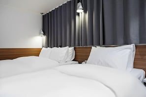 Room - Jamsil Noblestay Hotel (Seoul)