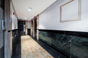Ảnh chưa phân loại, 2 trong số 61 ảnh, nút