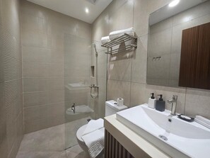 Free toiletries, hair dryer, bidet - Lotus Resort Panglao (Panglao)