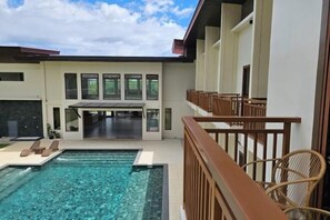 Outdoor pool - Lotus Resort Panglao (Panglao)