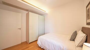 Superior Apartment, 2 Bedrooms, Kitchen, City View | Iron/ironing board, free WiFi