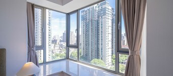 Tyms Elegant 2BR 1BA Apt Walk to Malls