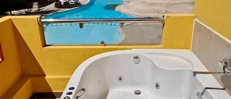 室外 SPA 浴池