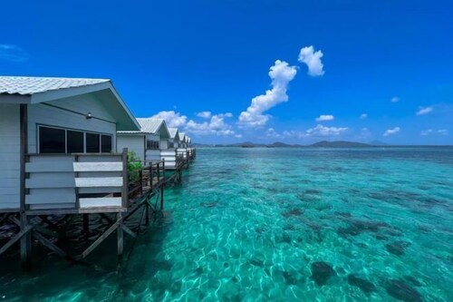 WB Shun Shun Water Bungalows