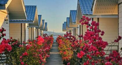 WB Shun Shun Water Bungalows