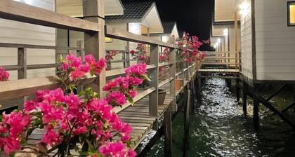 WB Shun Shun Water Bungalows