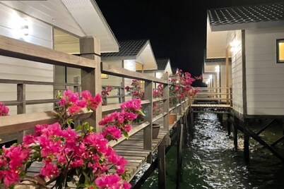 WB Shun Shun Water Bungalows