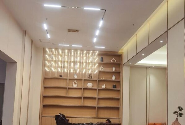 ロビーラウンジ